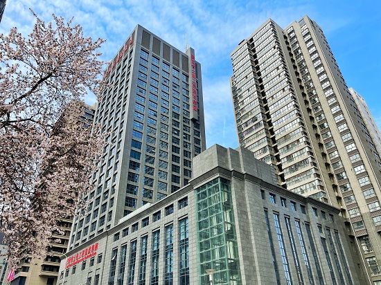 2015年，喬遷至高新區(qū)光泰路7號(hào)自建辦公大樓.jpg